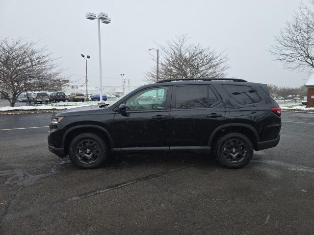 used 2025 Honda Pilot car, priced at $46,900