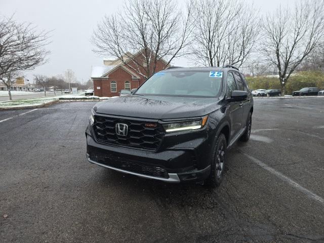 used 2025 Honda Pilot car, priced at $46,900