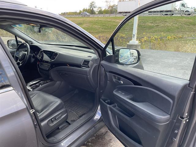 used 2020 Honda Pilot car, priced at $25,500