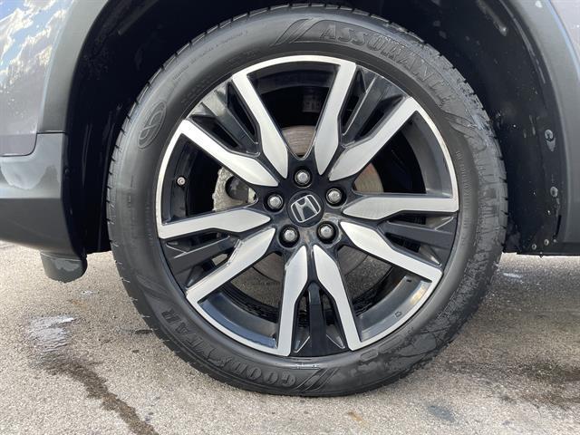 used 2020 Honda Pilot car, priced at $25,500