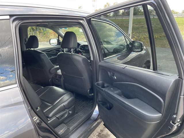 used 2020 Honda Pilot car, priced at $25,500