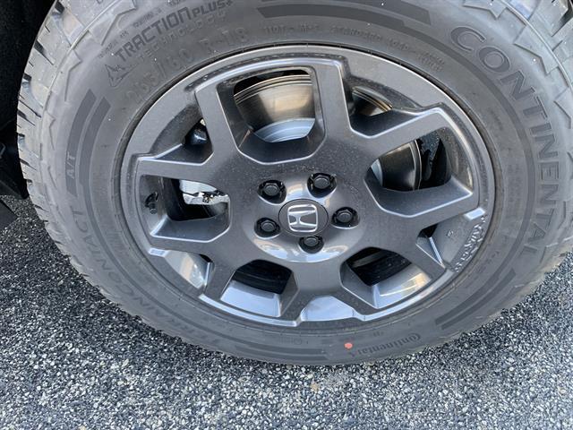 new 2025 Honda Pilot car, priced at $49,800