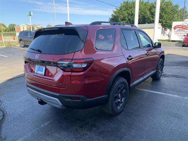 new 2025 Honda Pilot car, priced at $49,800