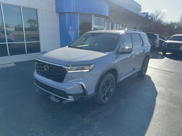 new 2025 Honda Pilot car, priced at $49,200