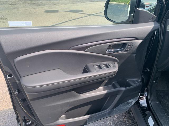 new 2025 Honda Ridgeline car, priced at $44,100