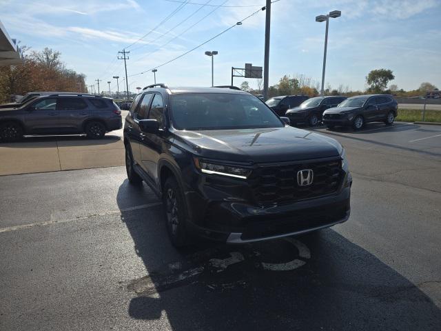 new 2025 Honda Pilot car, priced at $48,300