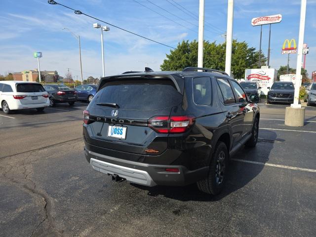 new 2025 Honda Pilot car, priced at $48,300