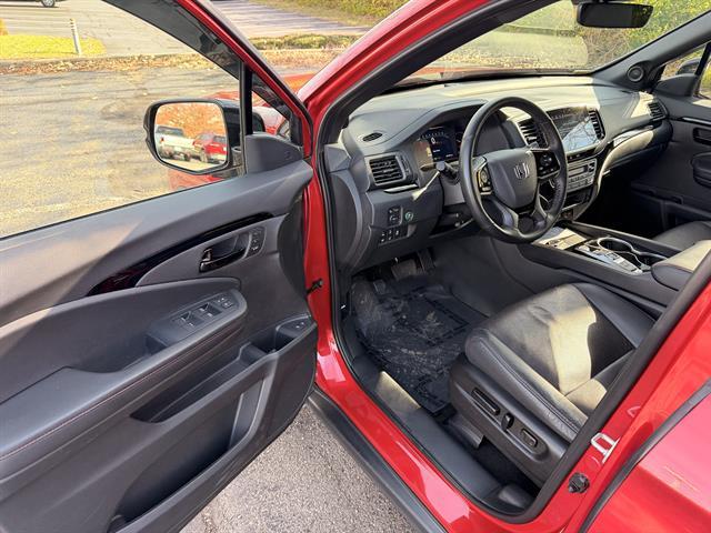 used 2024 Honda Passport car, priced at $39,900