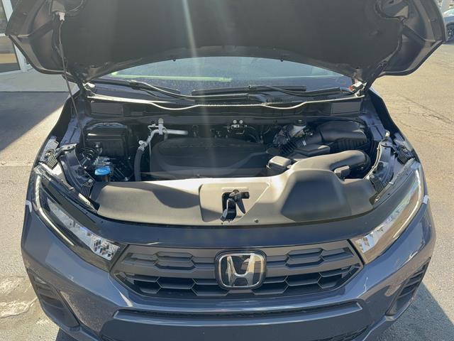 new 2026 Honda Odyssey car, priced at $44,290