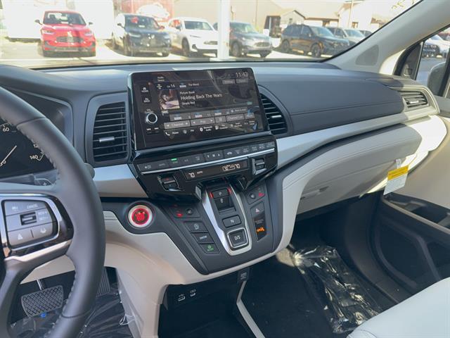 new 2026 Honda Odyssey car, priced at $44,290