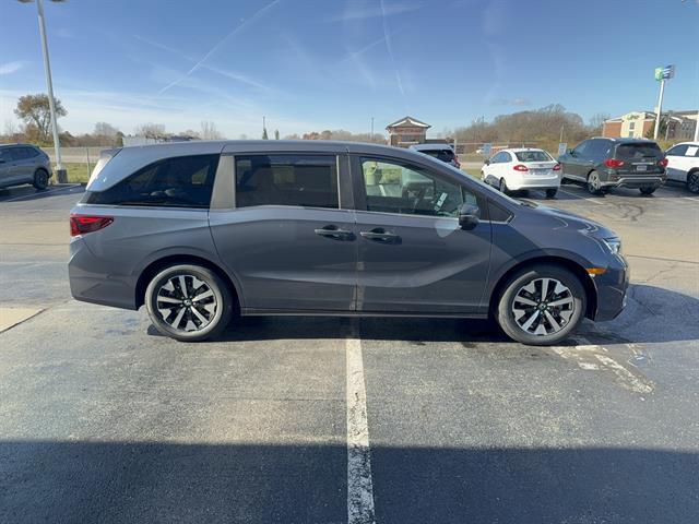new 2026 Honda Odyssey car, priced at $44,290