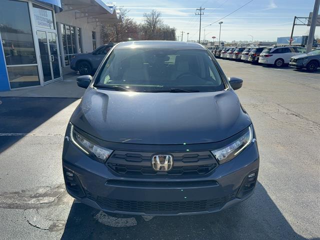 new 2026 Honda Odyssey car, priced at $44,290
