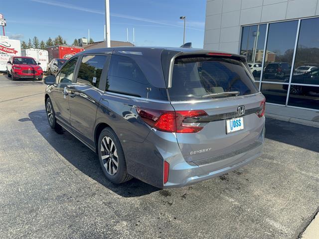 new 2026 Honda Odyssey car, priced at $44,290