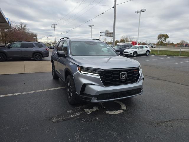 new 2025 Honda Pilot car, priced at $48,500