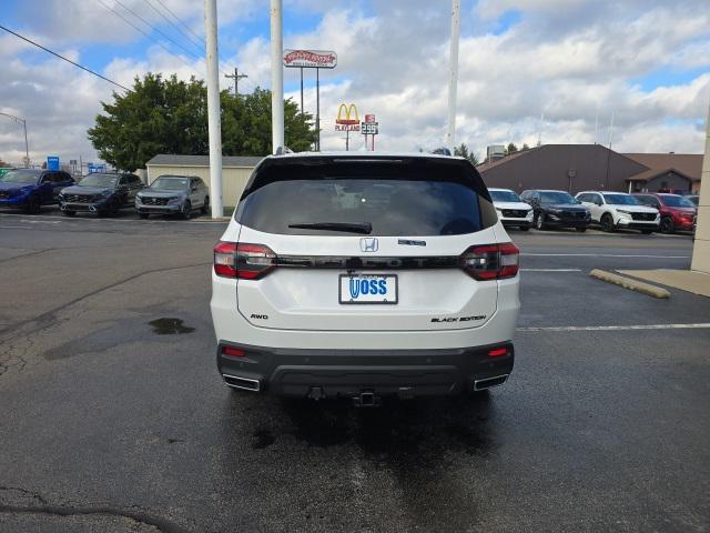 new 2025 Honda Pilot car, priced at $53,900