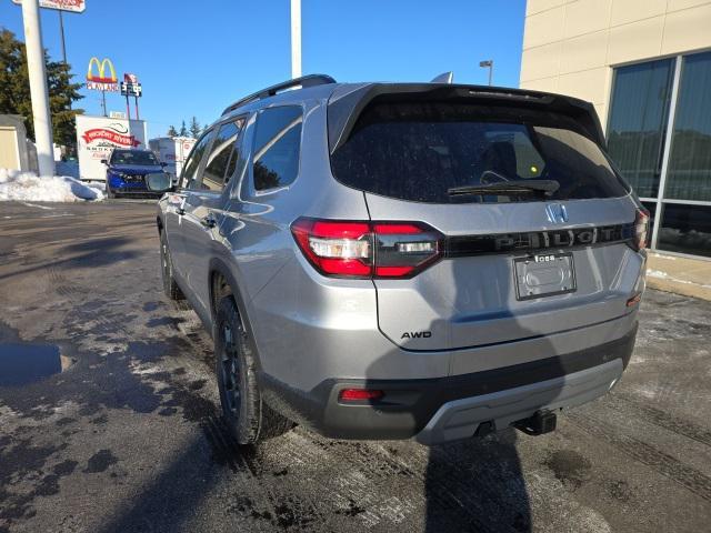 used 2025 Honda Pilot car, priced at $44,900