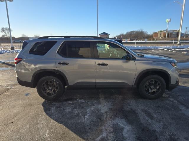 used 2025 Honda Pilot car, priced at $44,900
