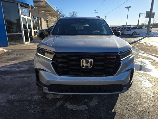 used 2025 Honda Pilot car, priced at $44,900