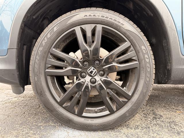 used 2021 Honda Pilot car, priced at $29,900