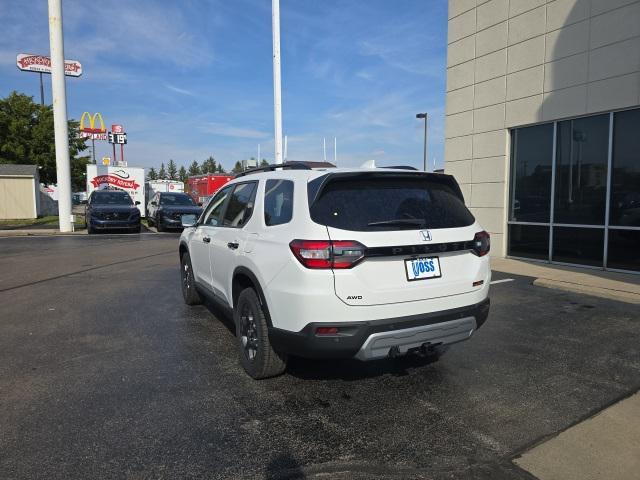 new 2025 Honda Pilot car, priced at $49,000