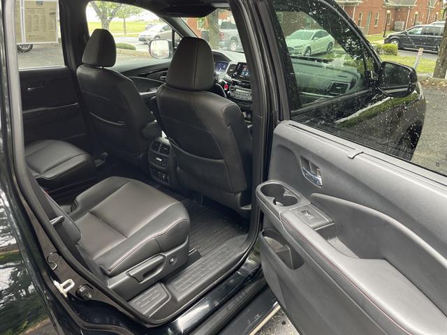 used 2020 Honda Pilot car, priced at $27,500