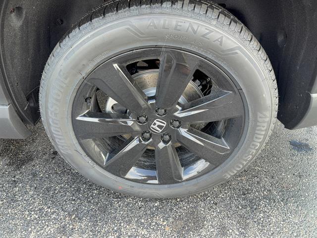 new 2025 Honda Pilot car, priced at $52,500