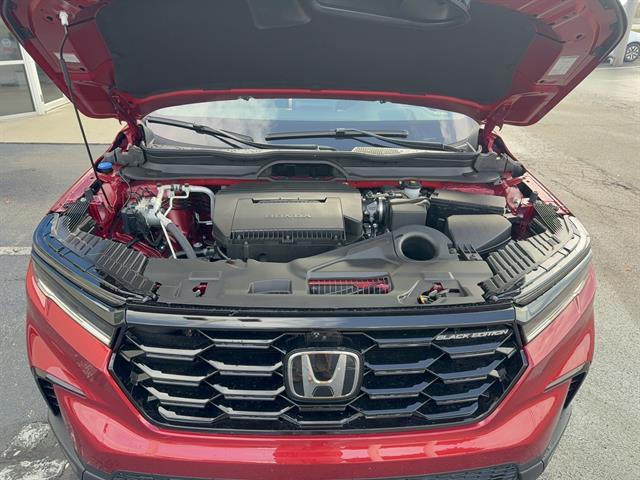 new 2025 Honda Pilot car, priced at $52,500