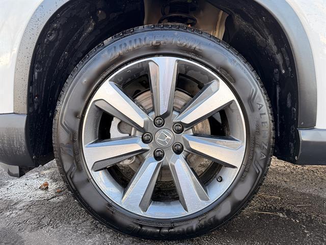 used 2025 Honda Pilot car, priced at $44,900