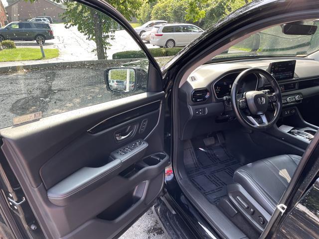 used 2023 Honda Pilot car, priced at $44,050