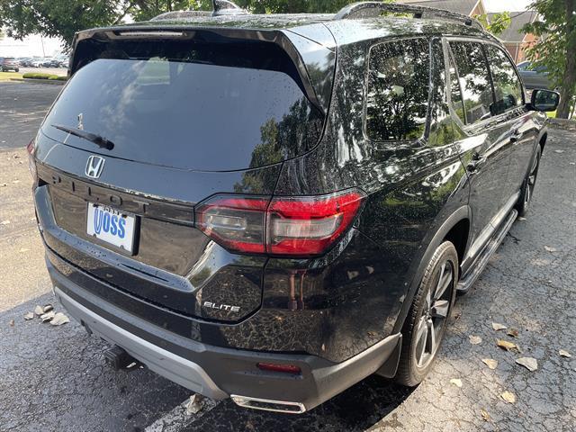 used 2023 Honda Pilot car, priced at $44,050