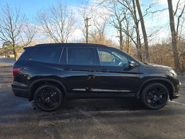 used 2022 Honda Pilot car, priced at $37,900