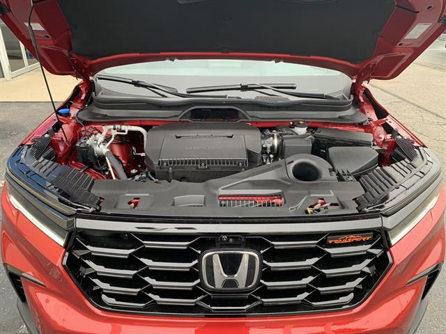 new 2025 Honda Pilot car, priced at $48,900