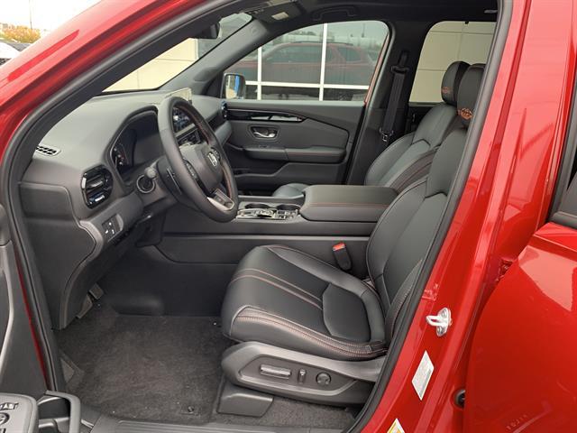 new 2025 Honda Pilot car, priced at $48,900