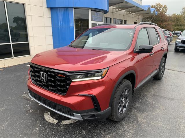 new 2025 Honda Pilot car, priced at $48,900
