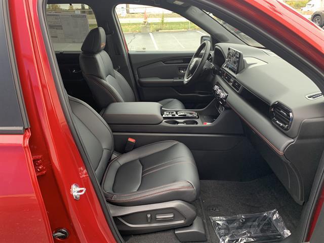 new 2025 Honda Pilot car, priced at $48,900