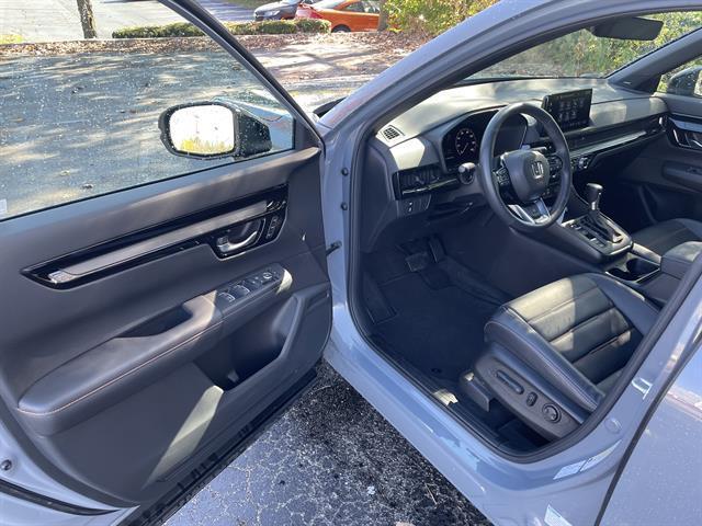 used 2023 Honda CR-V Hybrid car, priced at $35,900