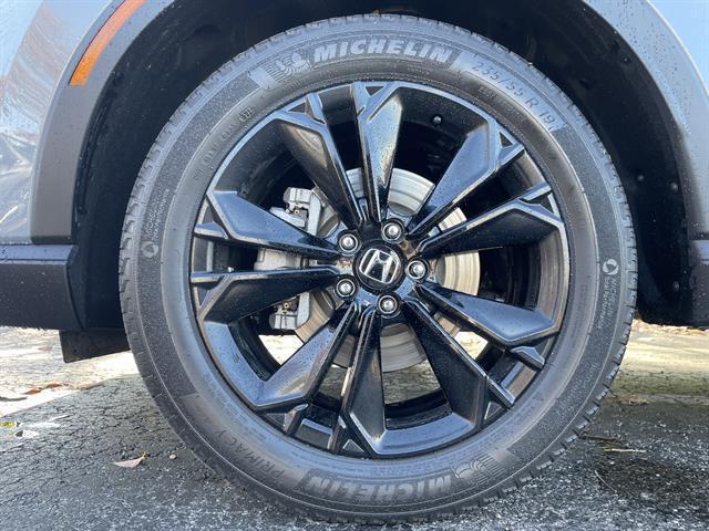used 2023 Honda CR-V Hybrid car, priced at $35,900