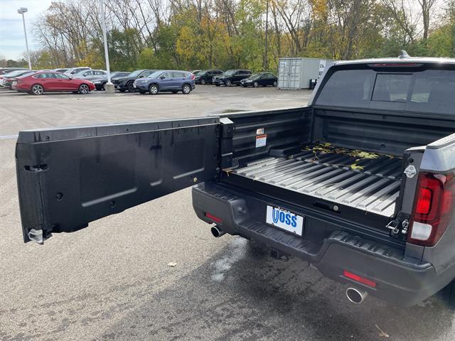 used 2023 Honda Ridgeline car, priced at $32,900