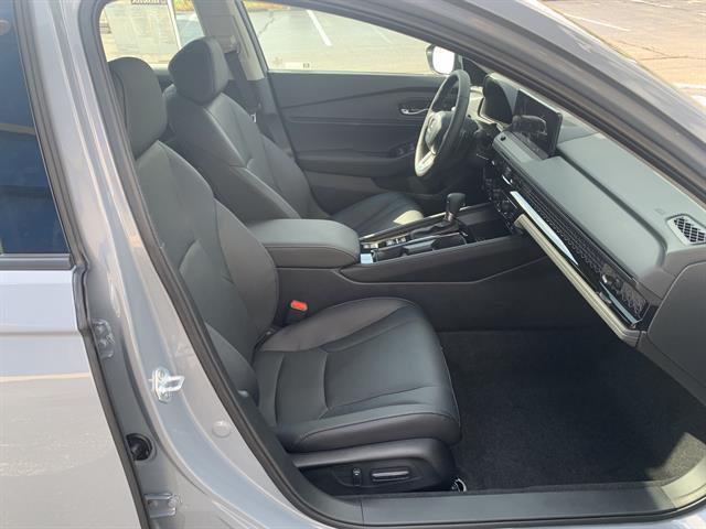 new 2025 Honda Accord Hybrid car, priced at $38,300