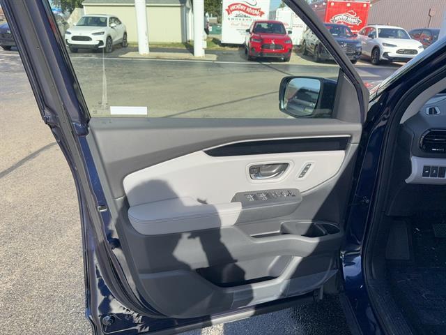 new 2025 Honda Pilot car, priced at $48,000