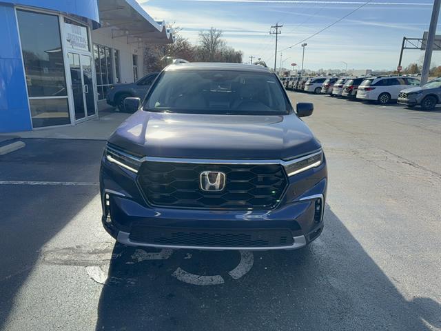 new 2025 Honda Pilot car, priced at $48,000