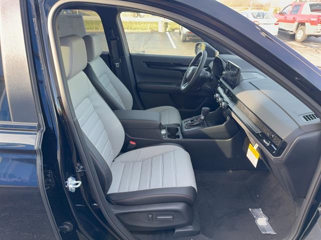 new 2026 Honda CR-V Hybrid car, priced at $43,700