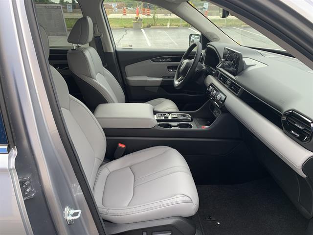 new 2025 Honda Pilot car, priced at $49,000