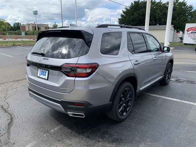 new 2025 Honda Pilot car, priced at $49,000