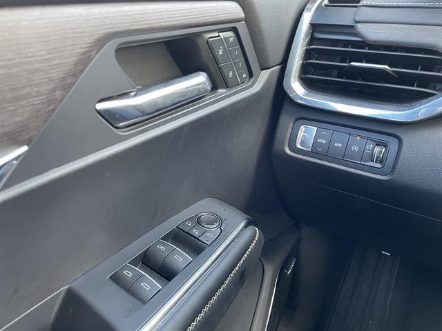 used 2024 GMC Acadia car, priced at $49,900