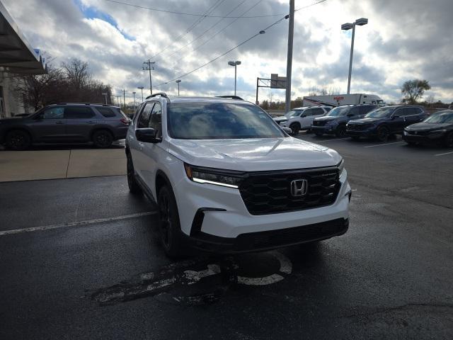 new 2025 Honda Pilot car, priced at $53,900