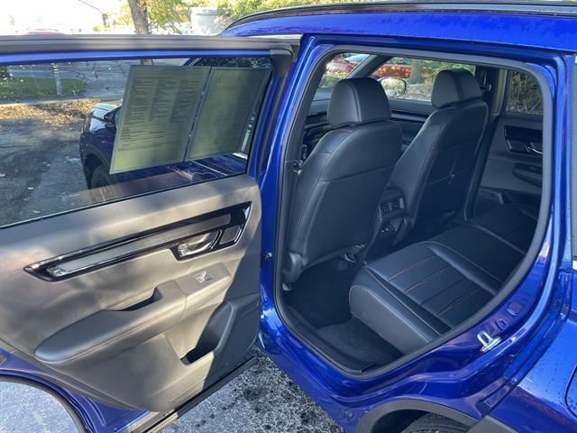 used 2025 Honda CR-V Hybrid car, priced at $38,700