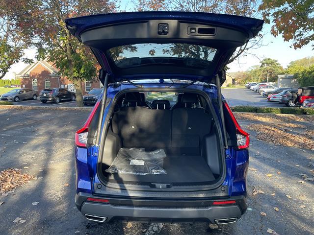 used 2025 Honda CR-V Hybrid car, priced at $38,700