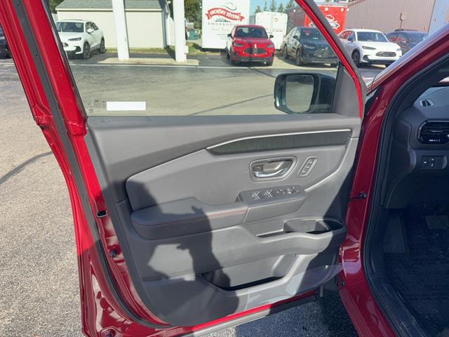 new 2025 Honda Pilot car, priced at $53,500