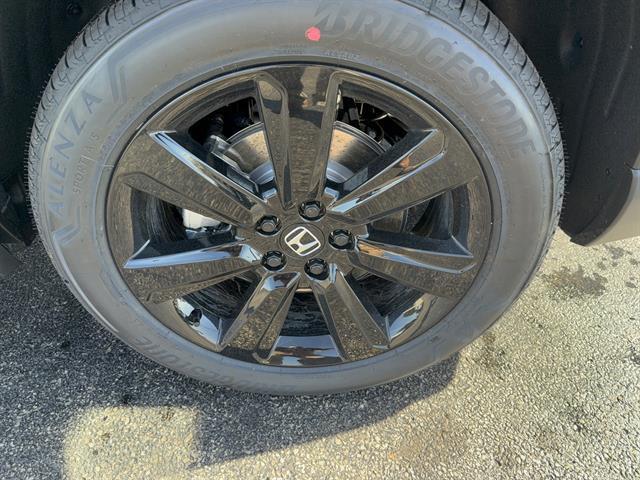 new 2025 Honda Pilot car, priced at $53,500